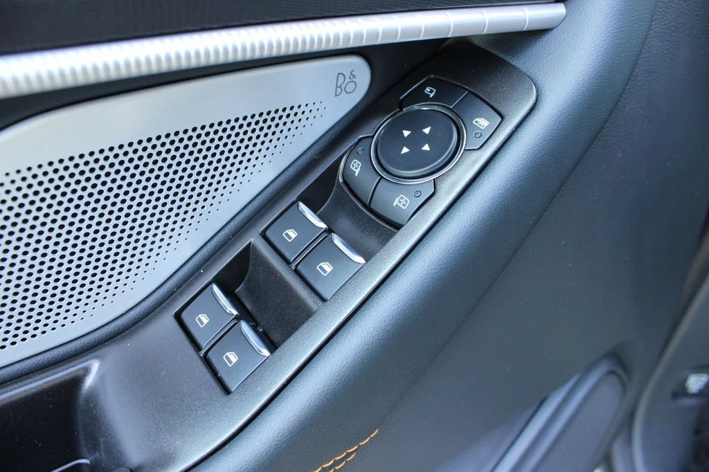 New 2026 Carbonized Gray Metallic Ford Tremor® image 34