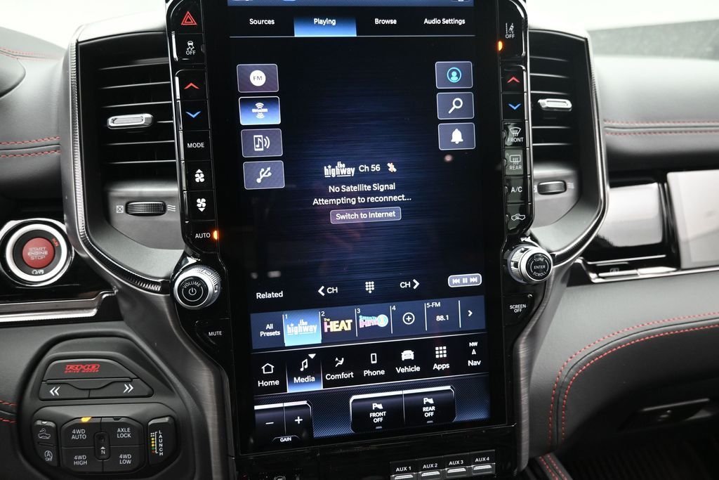 New 2026 Diamond Black Crystal Pearl-Coat Exterior Paint RAM RHO image 19