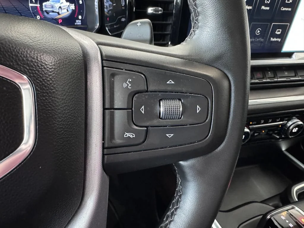 2023 GMC Sierra 1500 SLT - Photo 17