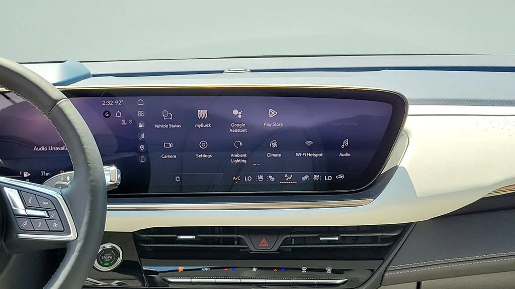 New 2026 Iridescent White Tricoat Buick Avenir image 17