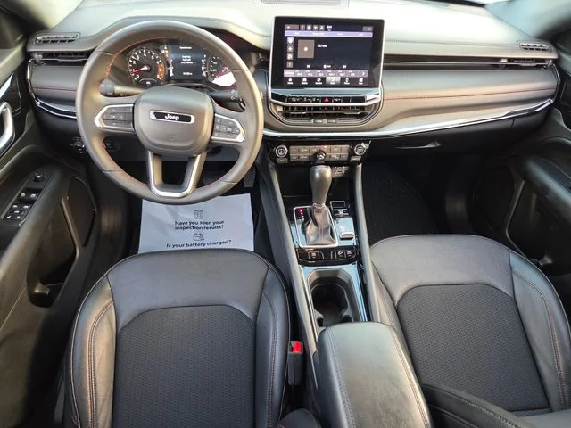 Used 2024 White Jeep Trailhawk image 10