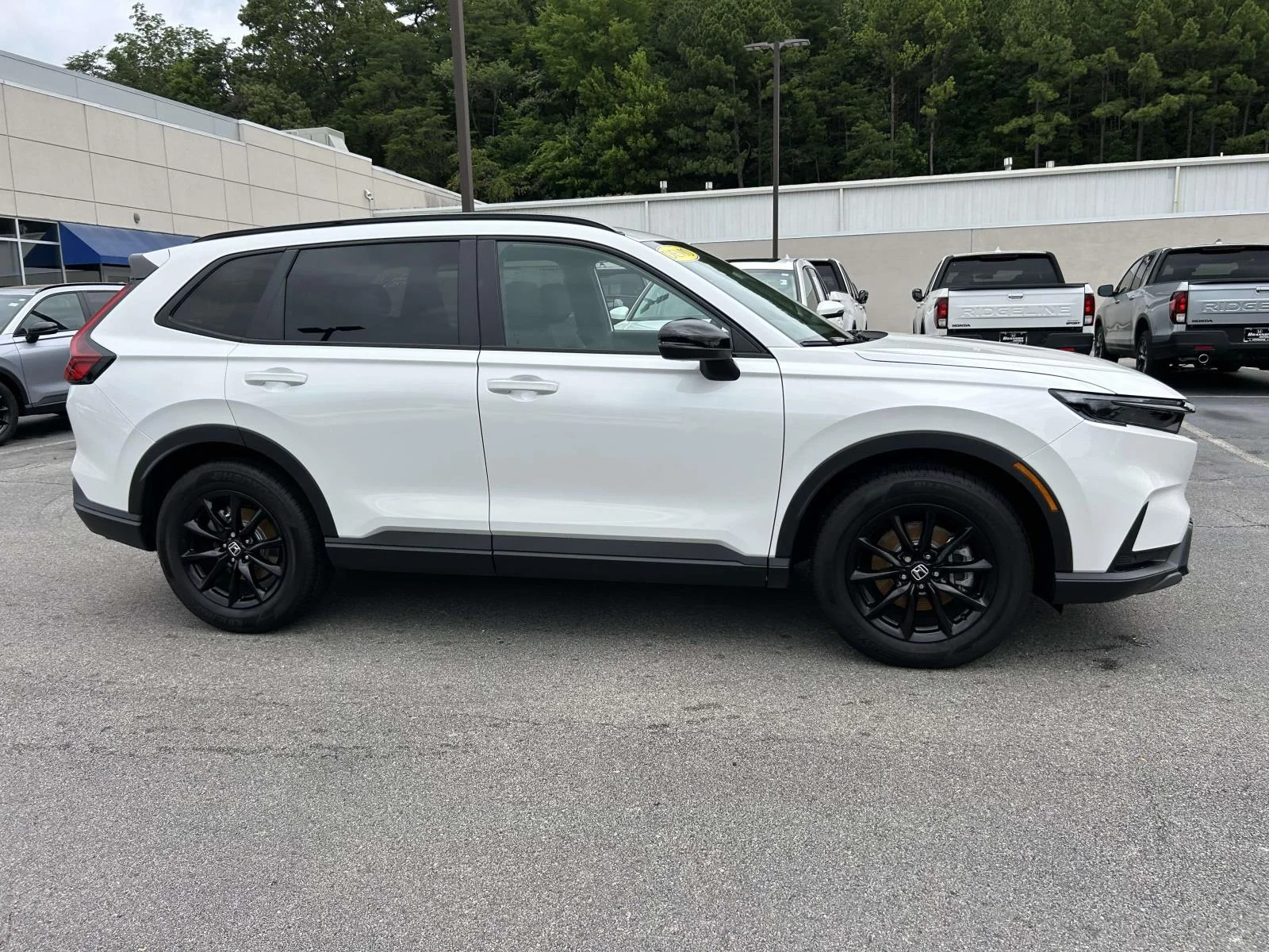New 2026 PLATINUM WHITE PEARL Honda SPORT-L FWD image 2