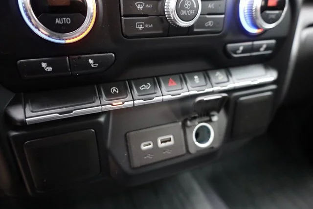 Used 2020 Gray GMC Elevation image 35