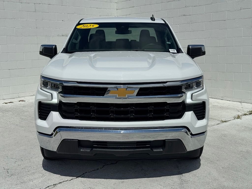 Used 2025 White Chevrolet LT image 8