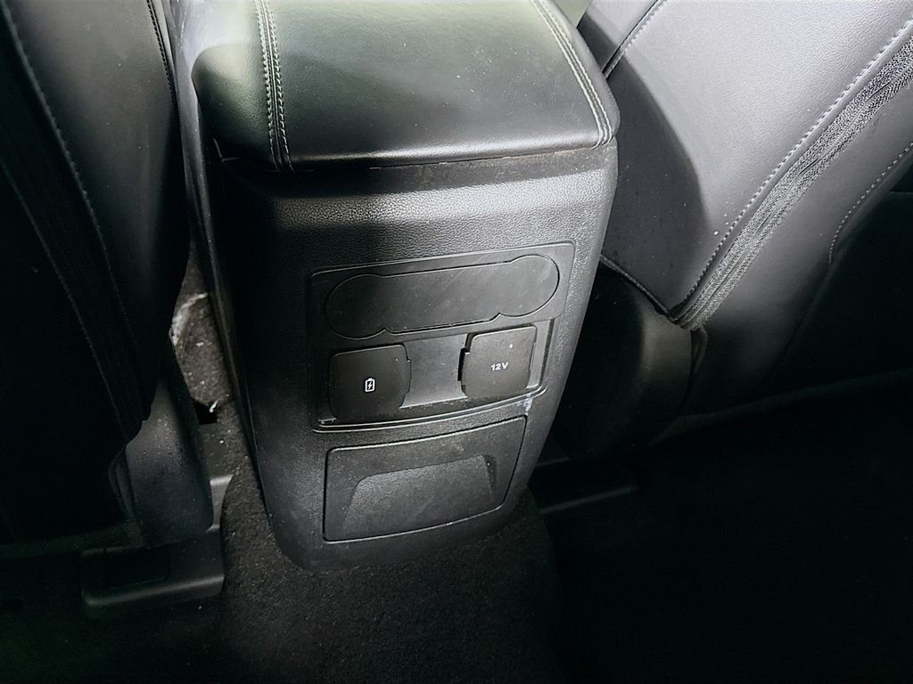 Used 2023 Agate Black Metallic Ford XLT image 25