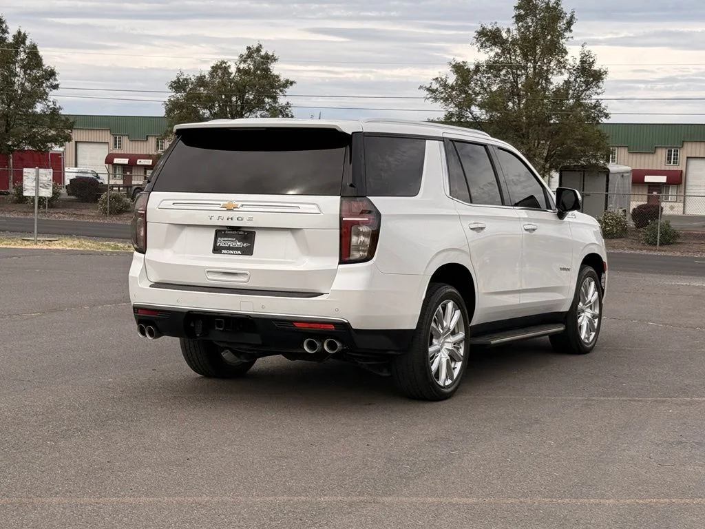 Used 2021 Pearl Chevrolet High Country image 6