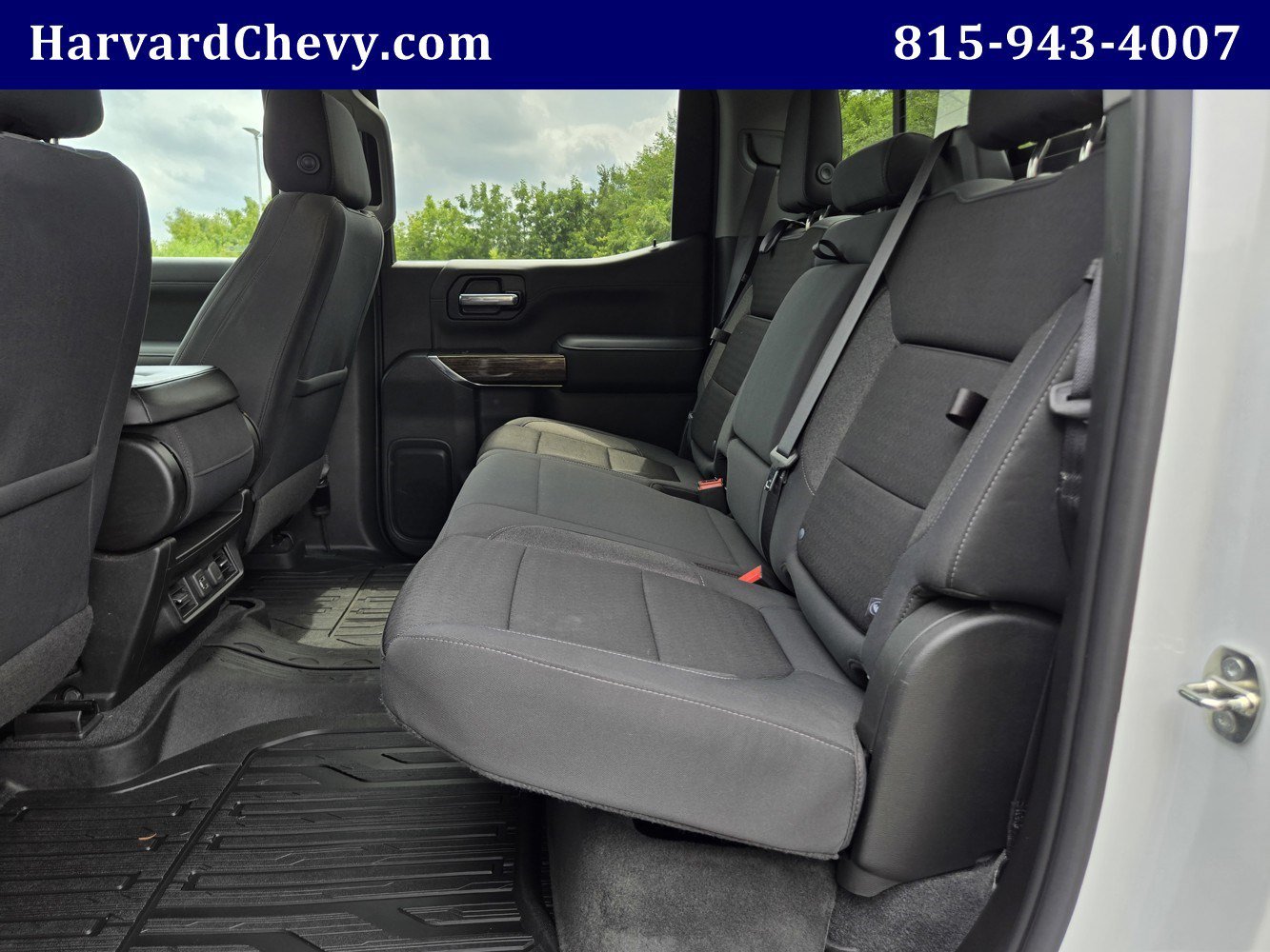 Used 2020 SUMMIT WHITE GMC SLE image 26