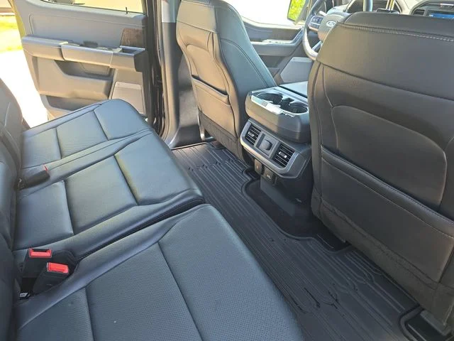 Used 2021 Blue Ford Lariat image 12