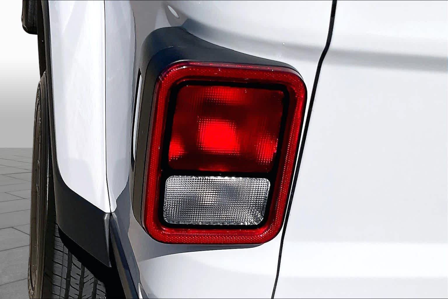 New 2026 Bright White Clear-Coat Exterior Paint Jeep Sport S image 14