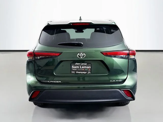 Used 2023 Green Toyota XLE image 6