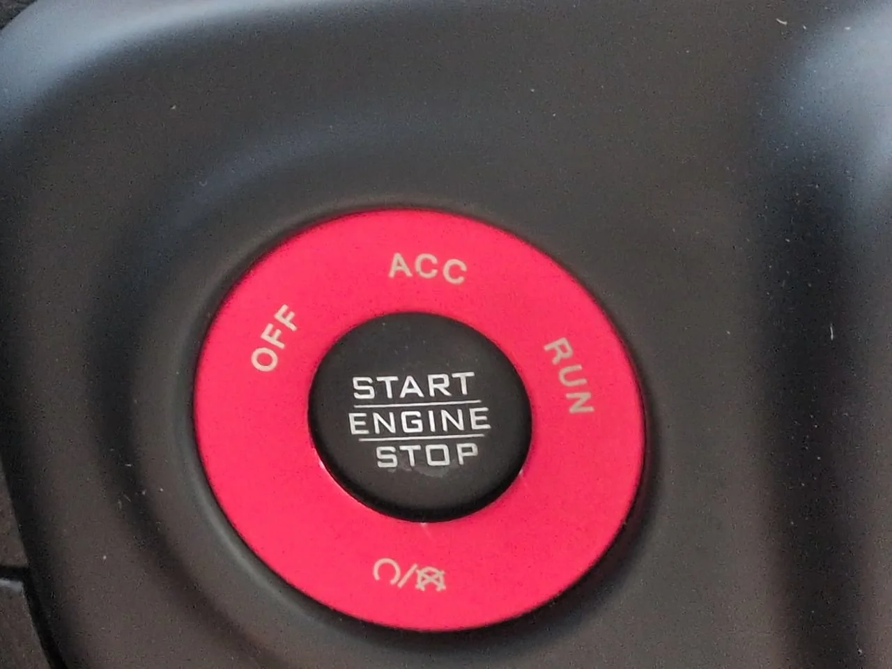 Used 2019 Crystal Metallic Jeep Rubicon image 25