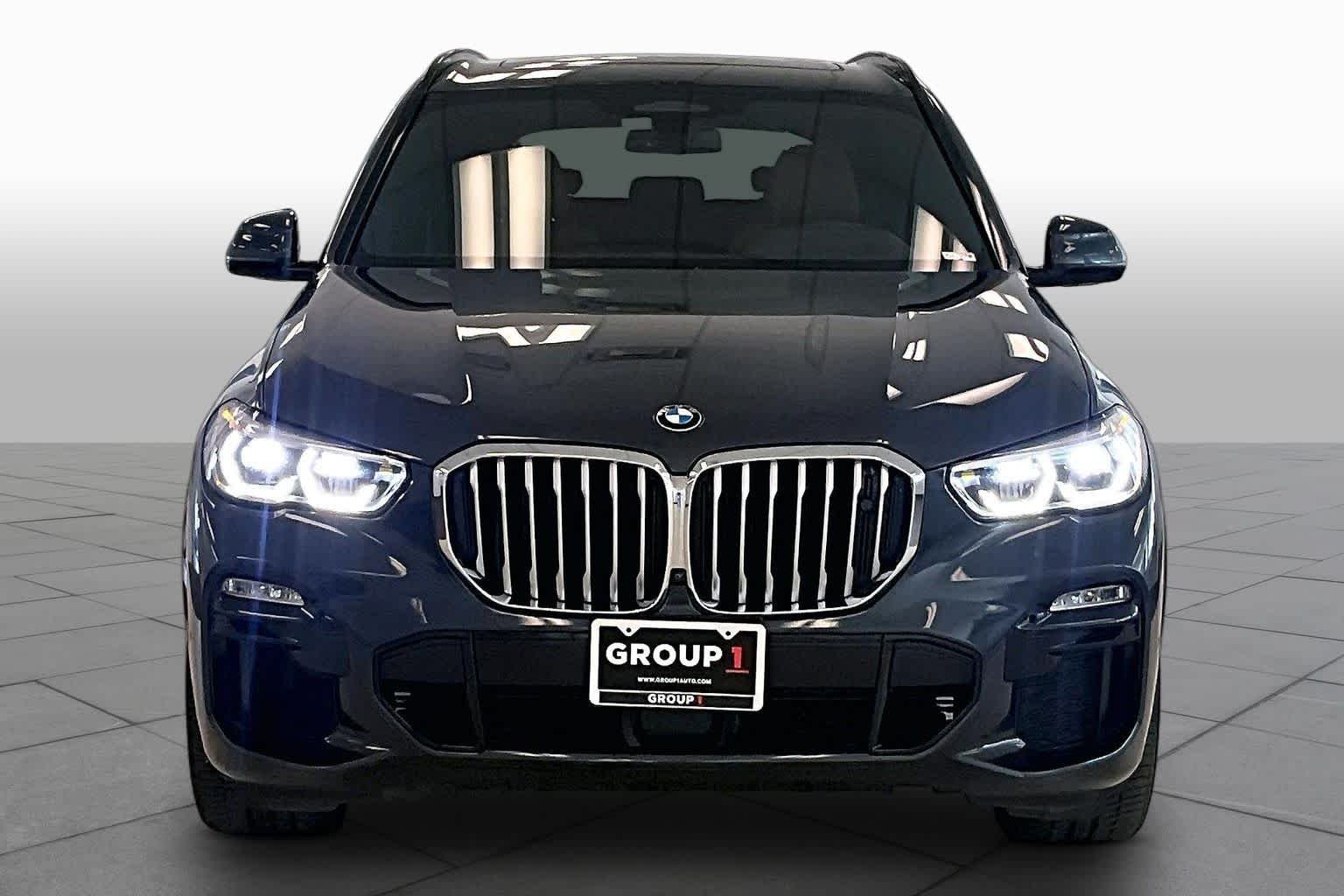 Used 2019 Arctic Gray Metallic BMW xDrive50i image 3
