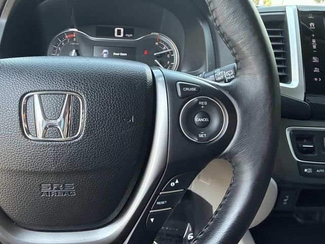 Used 2018 Gray Honda EX-L image 31