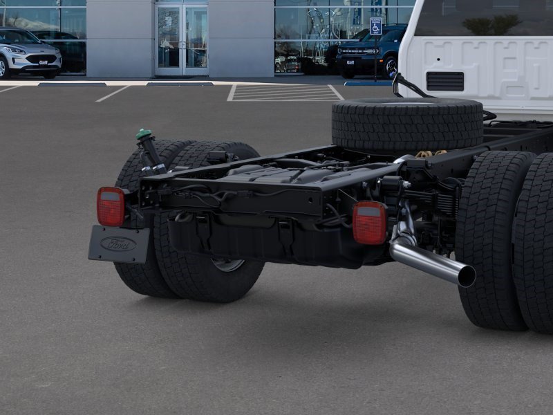 2025 Ford F-550 Super Duty Chassis Cab XL - Photo 22