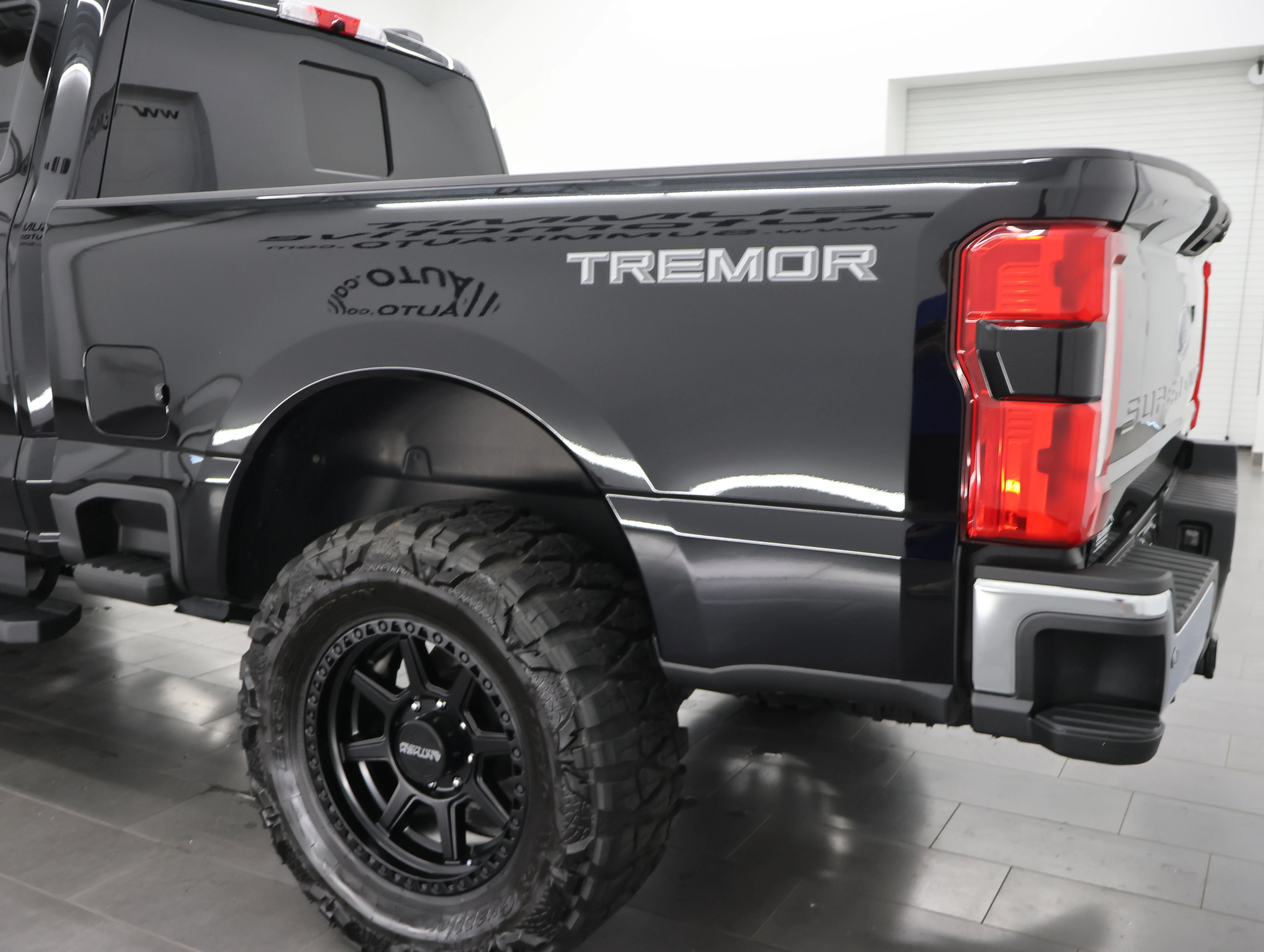 2025 Ford F-350 Super Duty XLT - Photo 27