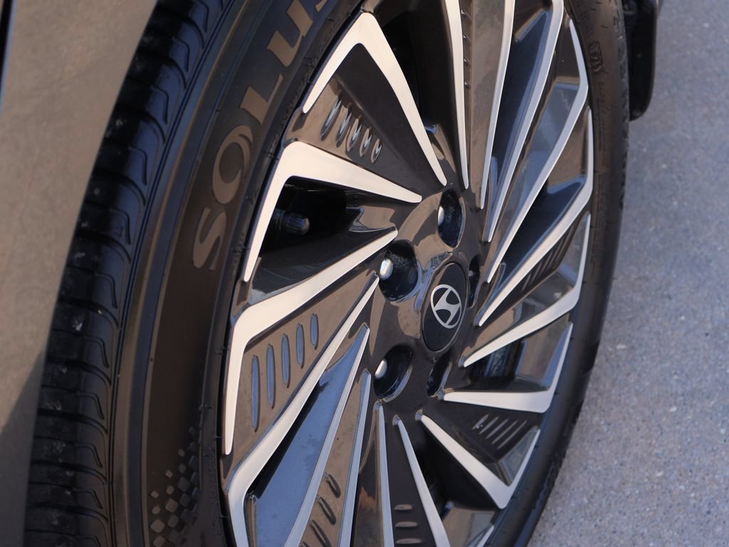 2025 Hyundai Sonata Hybrid SEL - Photo 42
