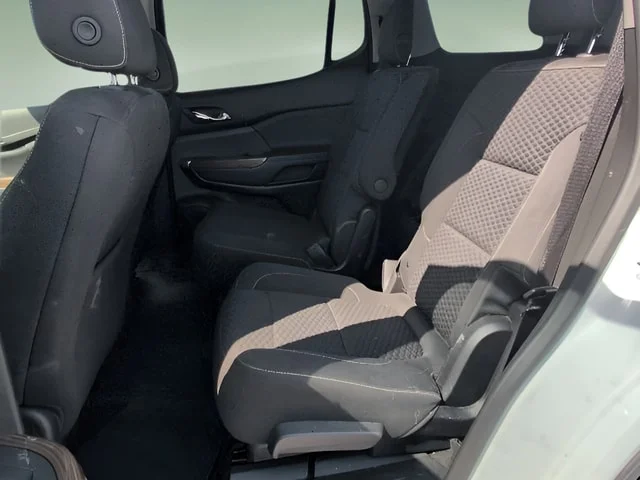 Used 2019 Summit White GMC SLE-2 image 22