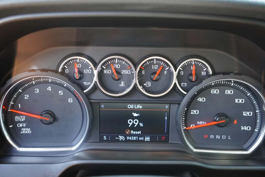 Certified Used 2019 Satin Steel Metallic Chevrolet RST image 33