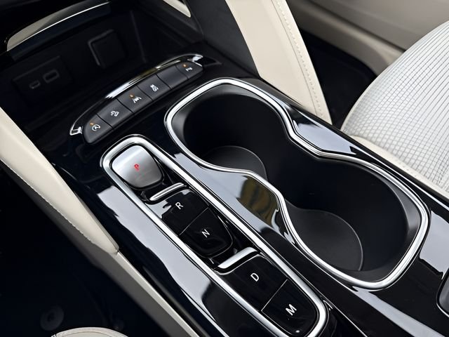 Used 2023 Gray Buick Preferred image 10