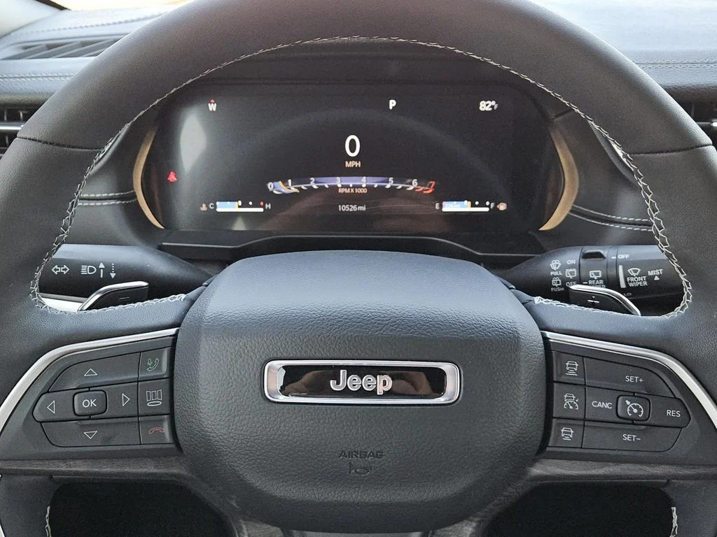 Used 2025 Black Jeep Limited image 17