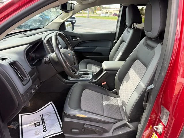 Used 2015 RED ROCK METALLIC Chevrolet 4WD Z71 image 16