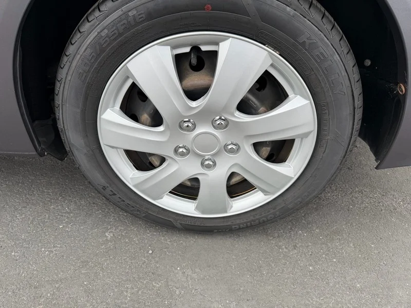 Used 2014 Gray Honda LX image 28