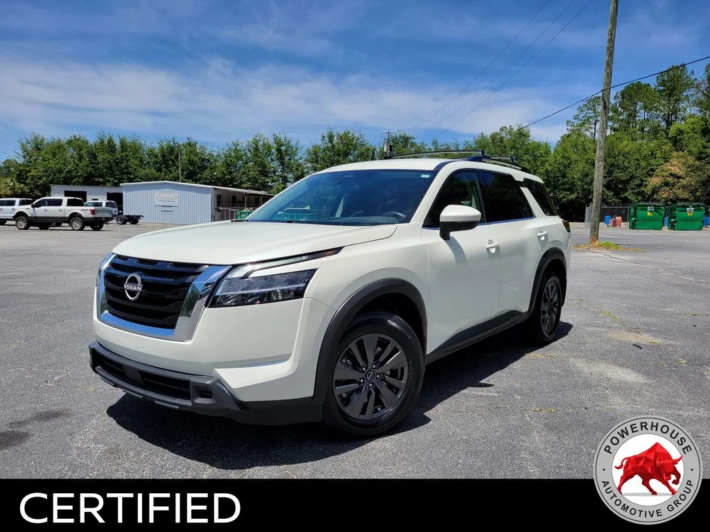 Used 2022 White Nissan SV image 1