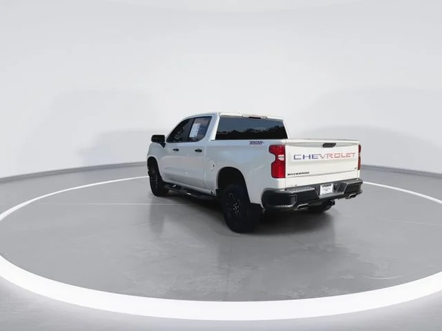 Used 2021 Beige Chevrolet LT Trail Boss image 9