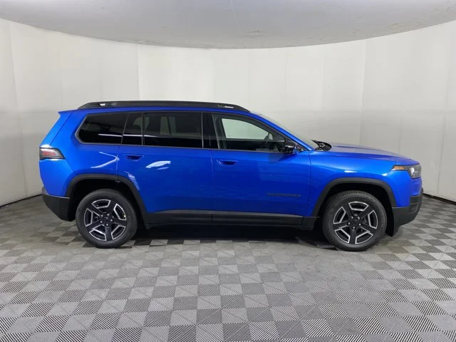 New 2026 Hydro Blue Pearl-Coat Exterior Paint Jeep Limited image 7