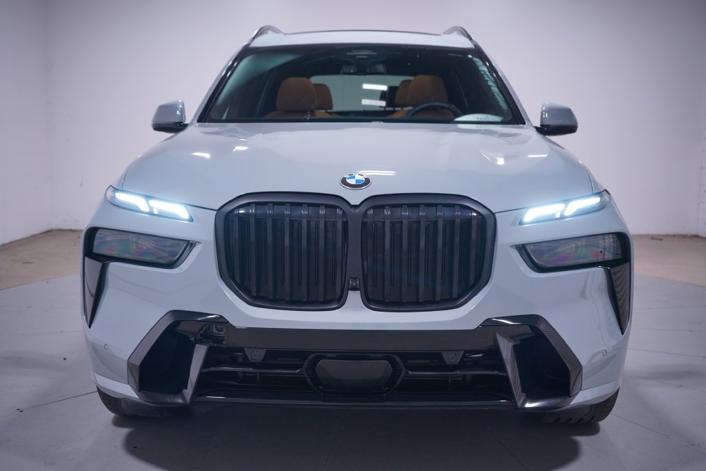 Used 2026 Gray Metallic BMW xDrive40i image 4