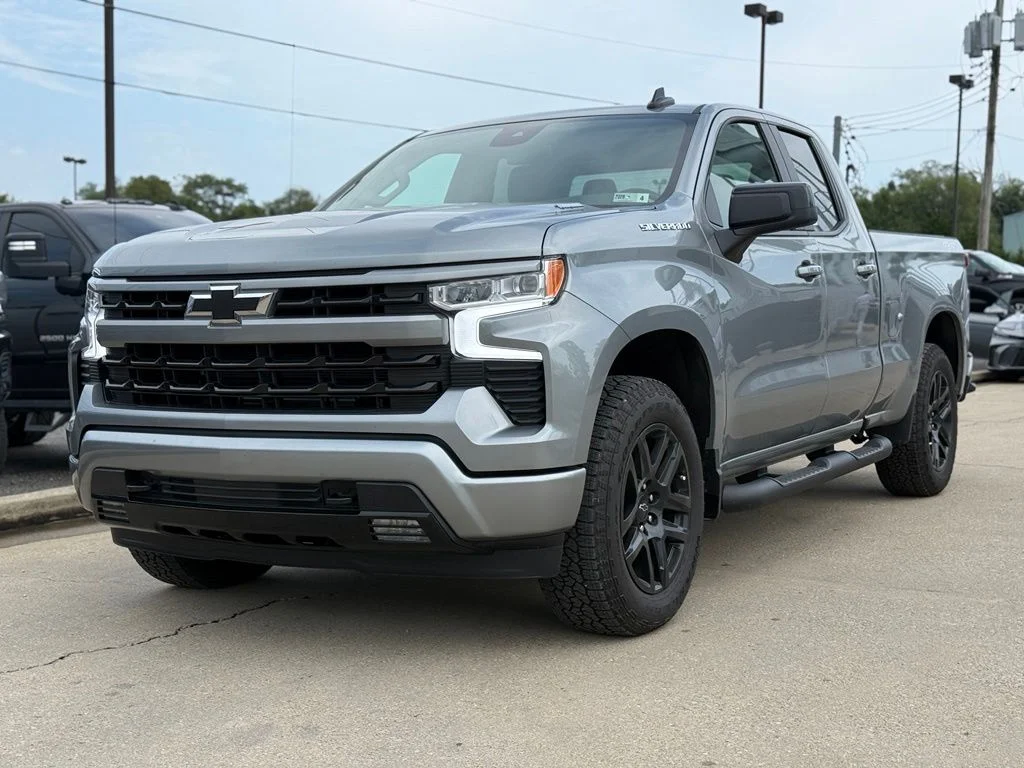 Used 2026 Gray Chevrolet RST image 2