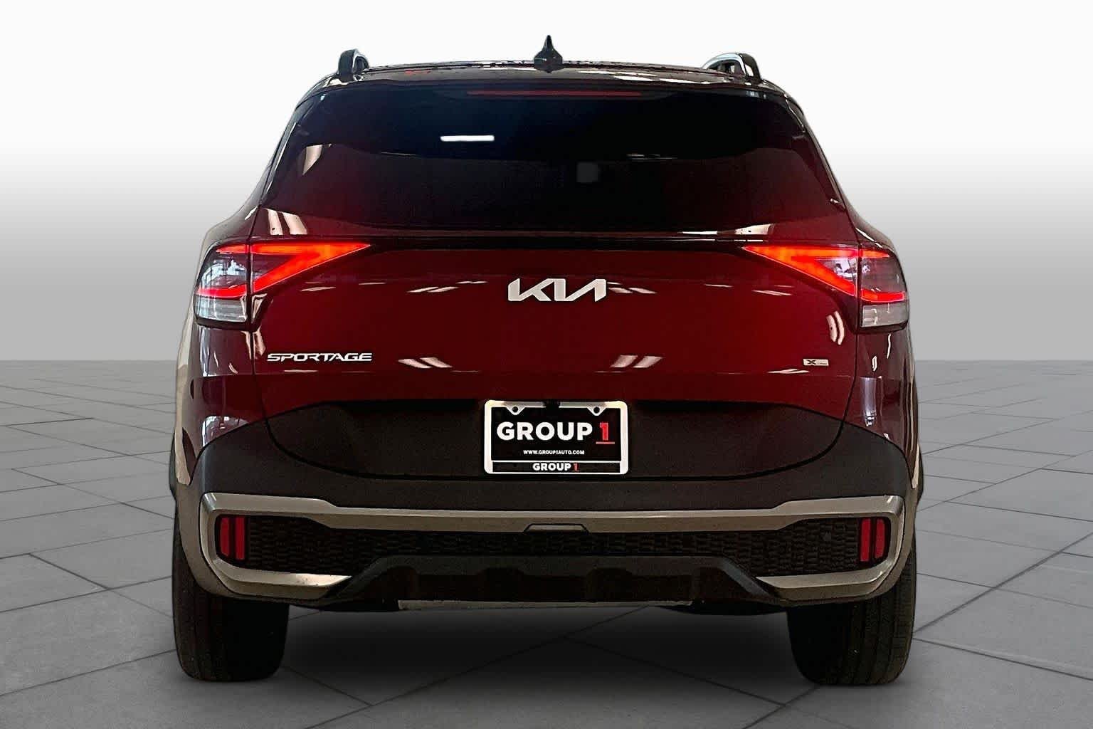 Used 2024 Dawning Red Kia X-Line Prestige image 4