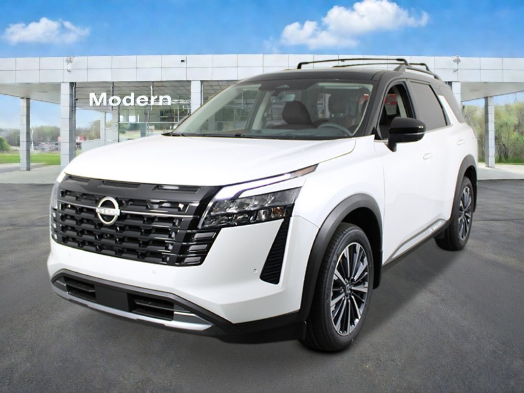 New 2026 Everest White Pearl TriCoat / Super Black Two-tone Nissan Platinum image 1