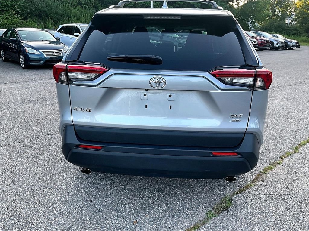Used 2025 Silver Toyota XLE image 10