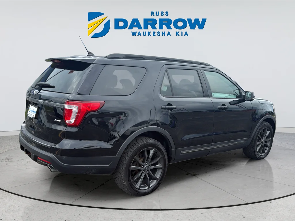 Used 2018 Black Ford XLT image 5