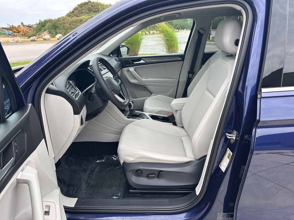 2022 Volkswagen Tiguan SE - Photo 25
