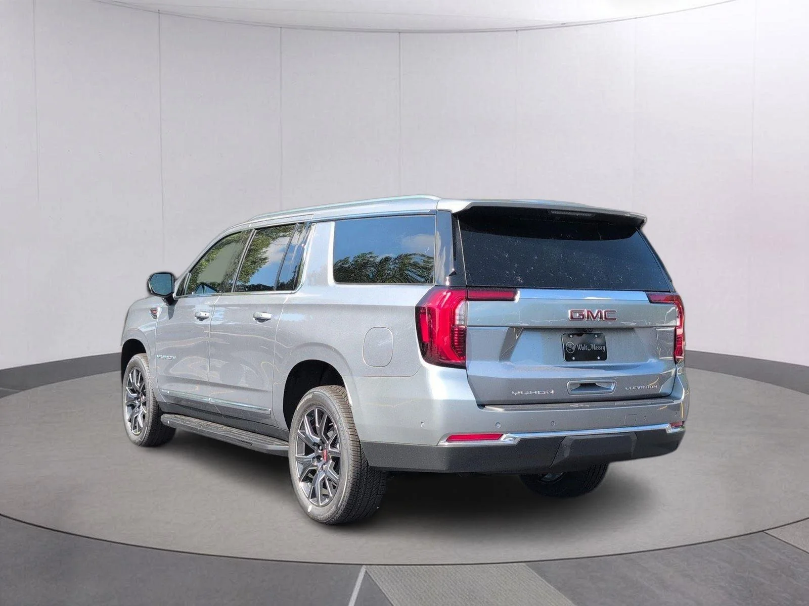 New 2026 Sterling Metallic GMC Elevation image 3