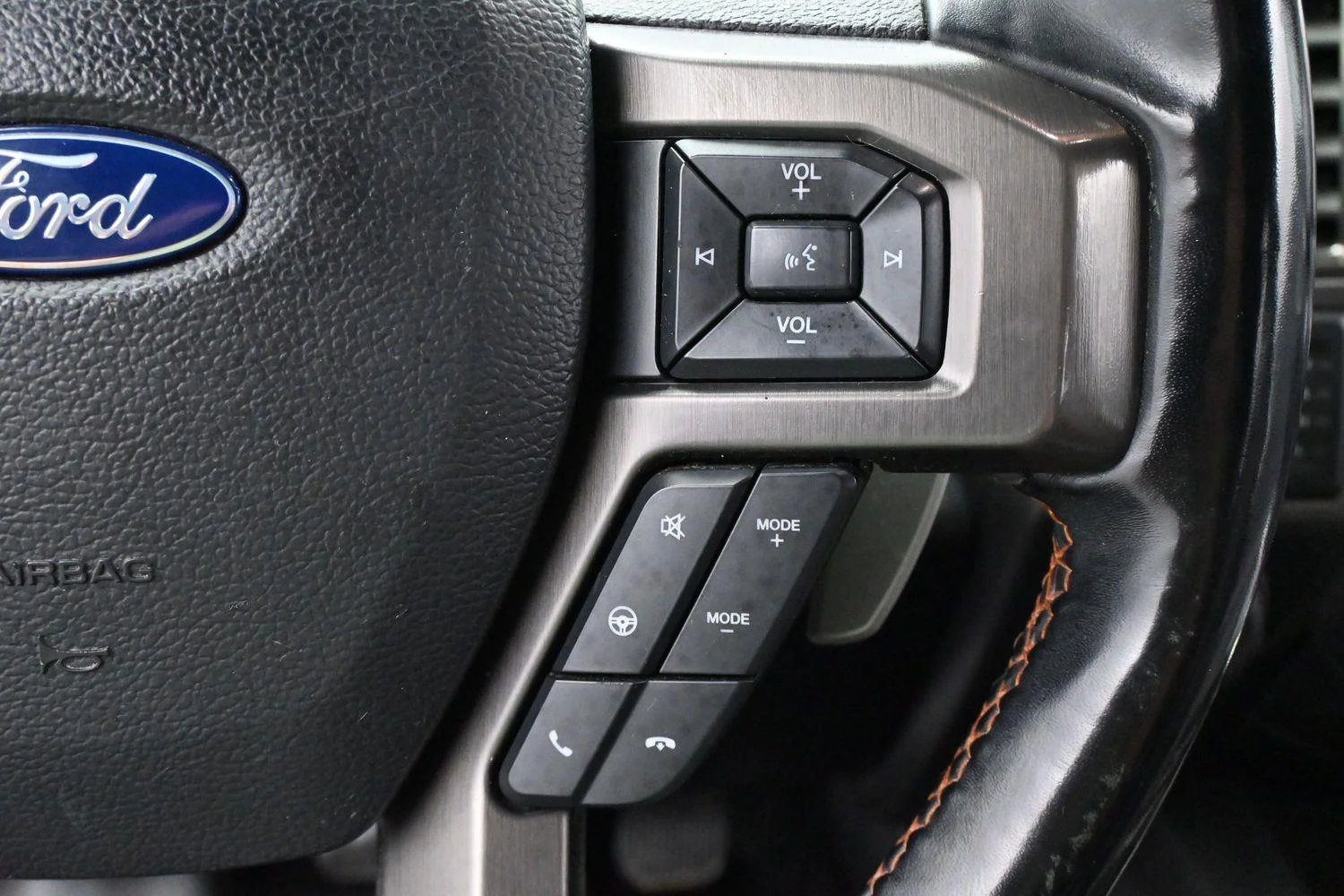 Used 2018 Oxford White Ford Raptor image 20