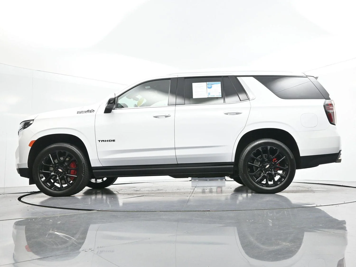 Used 2024 Summit White Chevrolet High Country image 50