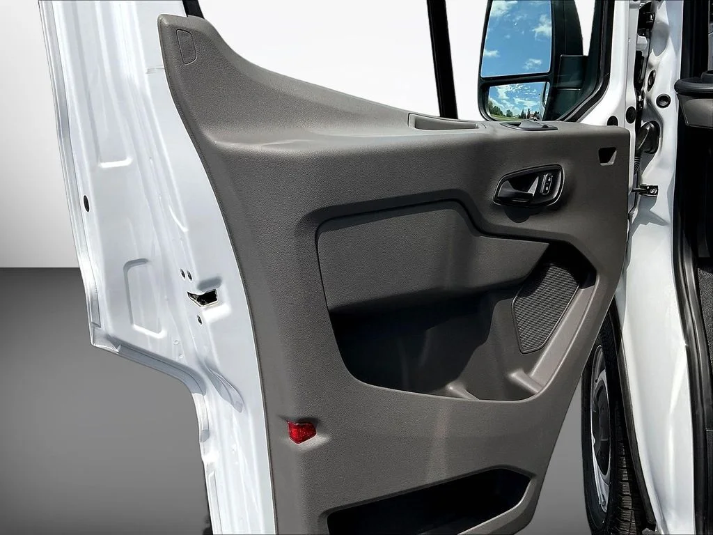 New 2025 Oxford White Ford Passenger Van XL image 25