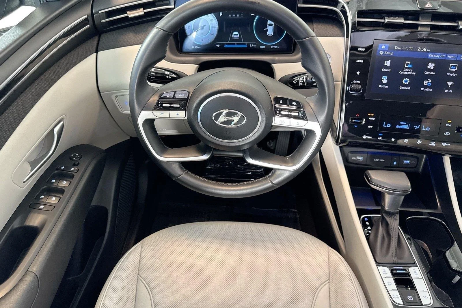 Used 2023 Phantom Black Hyundai SEL image 20