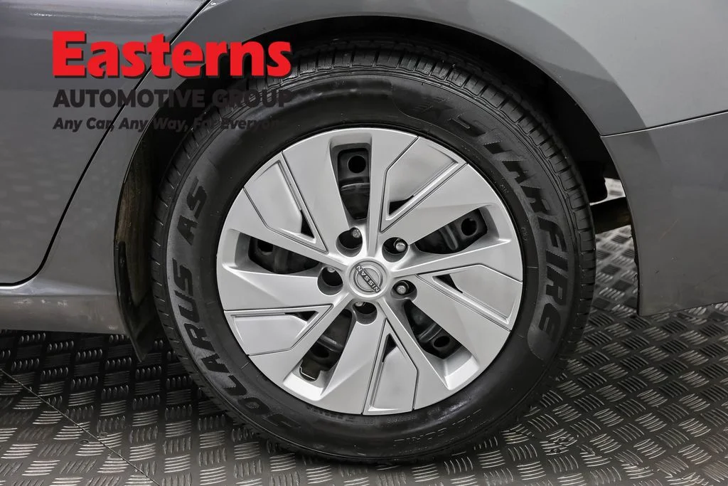 Used 2023 Gray Nissan 2.5 S image 28