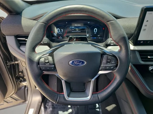 Used 2025 Gray Ford ST-Line image 28
