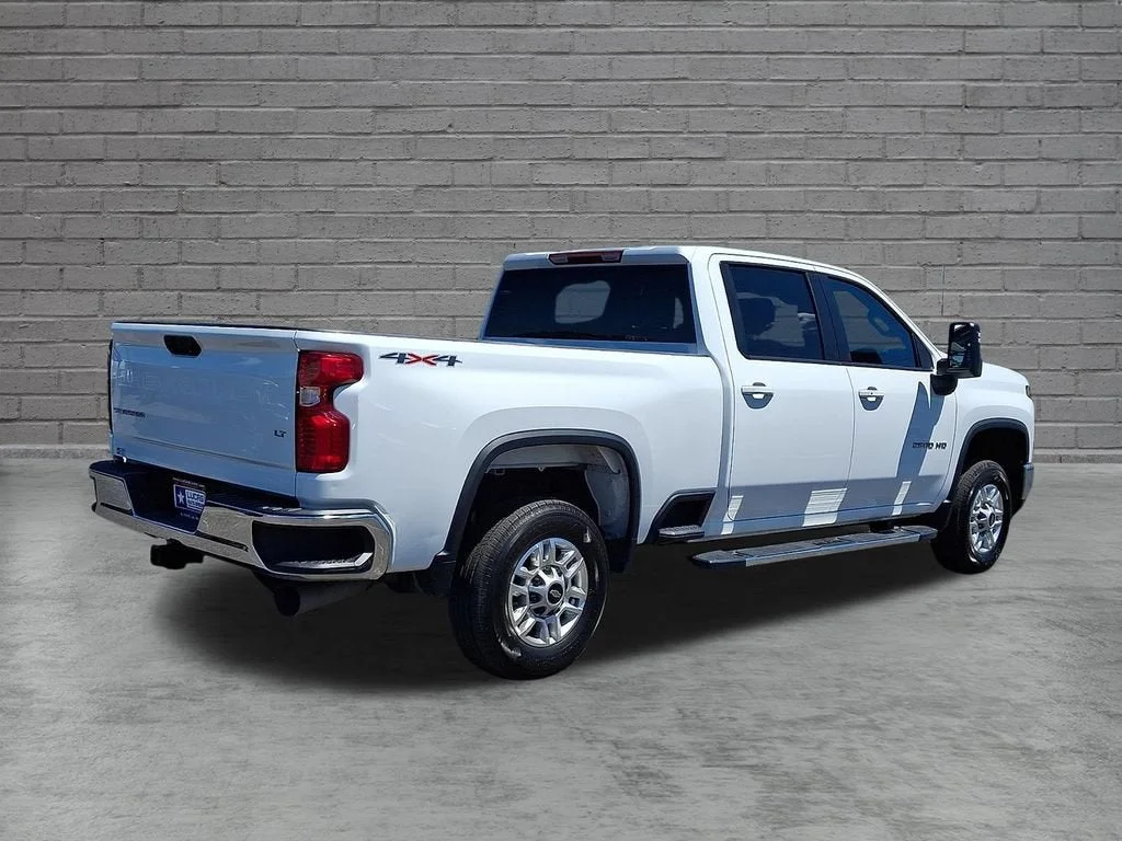 Used 2025 Summit White Chevrolet LT image 41