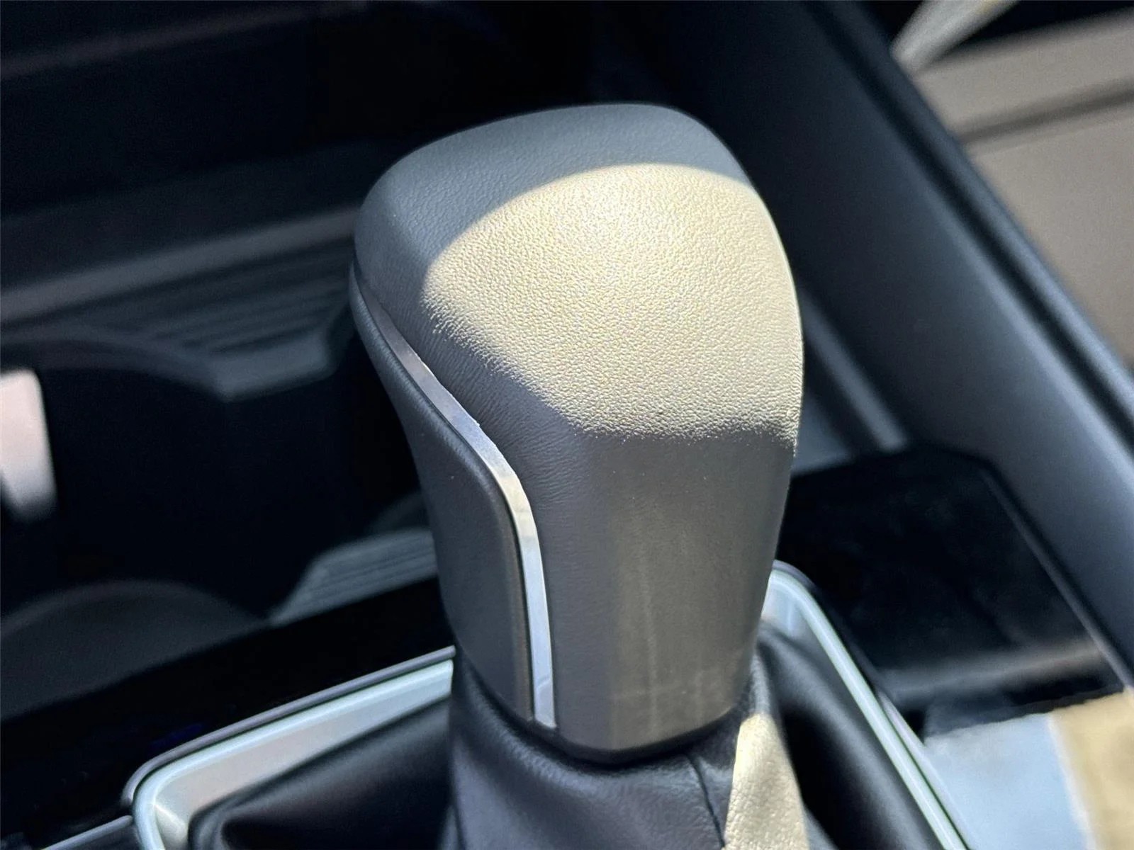 New 2026 Wind Chill Pearl Mazda Premium image 20
