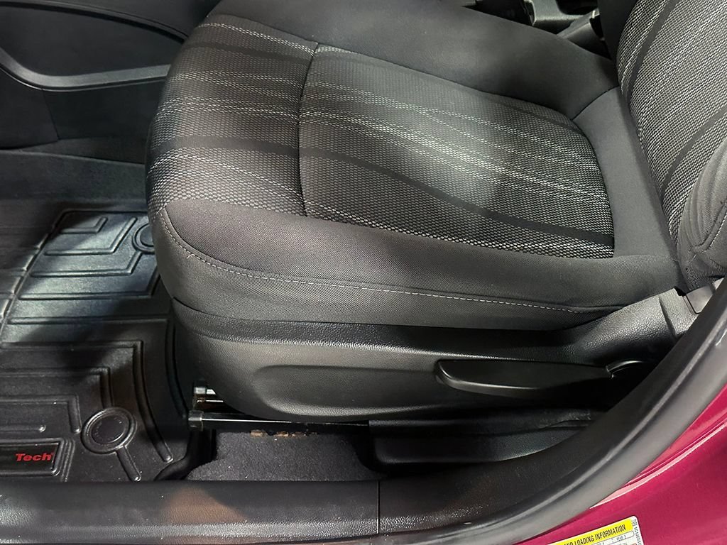 Used 2014 DEEP MAGENTA METALLIC Chevrolet LT image 19