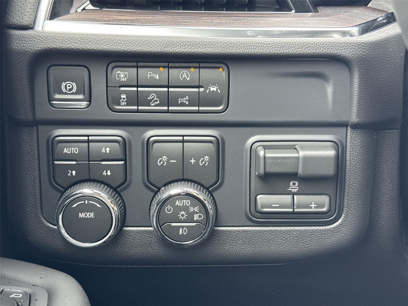 2026 Chevrolet Tahoe Premier - Photo 22