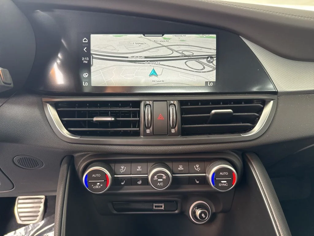 2026 Alfa Romeo Giulia Base - Photo 13