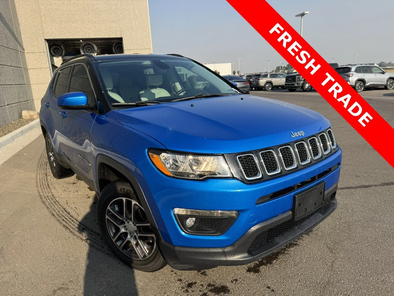 Used 2019 Laser Blue Pearlcoat Jeep Latitude image 1