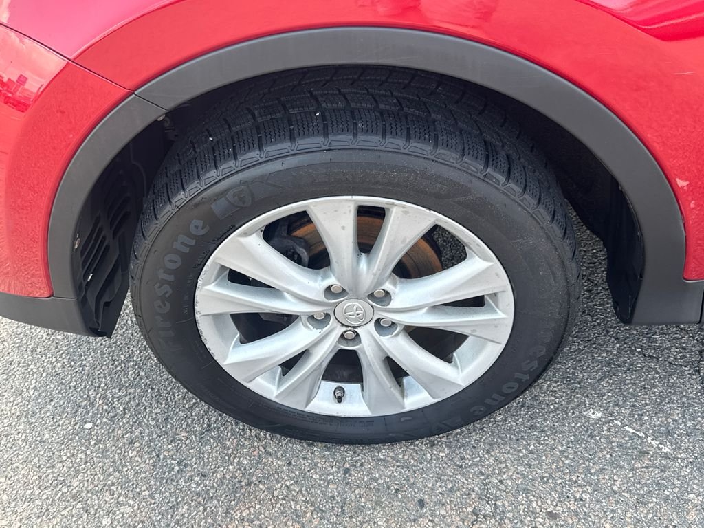 Used 2014 Red Toyota Limited image 40